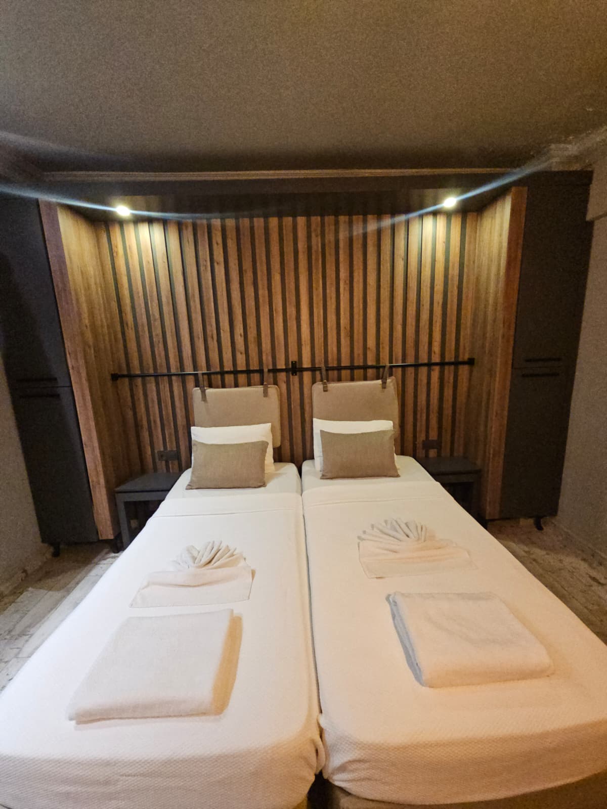 Room 1