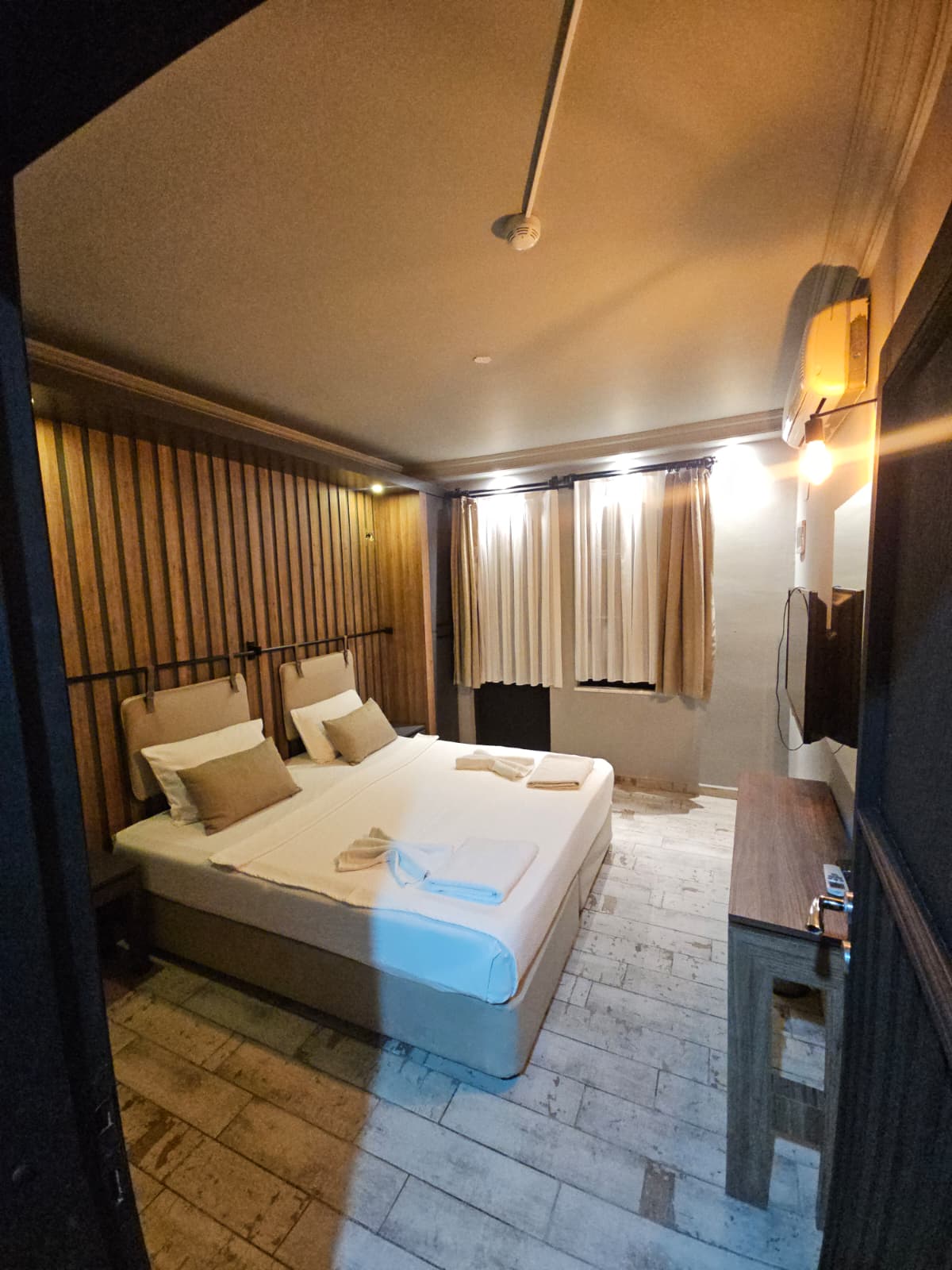 Room 7