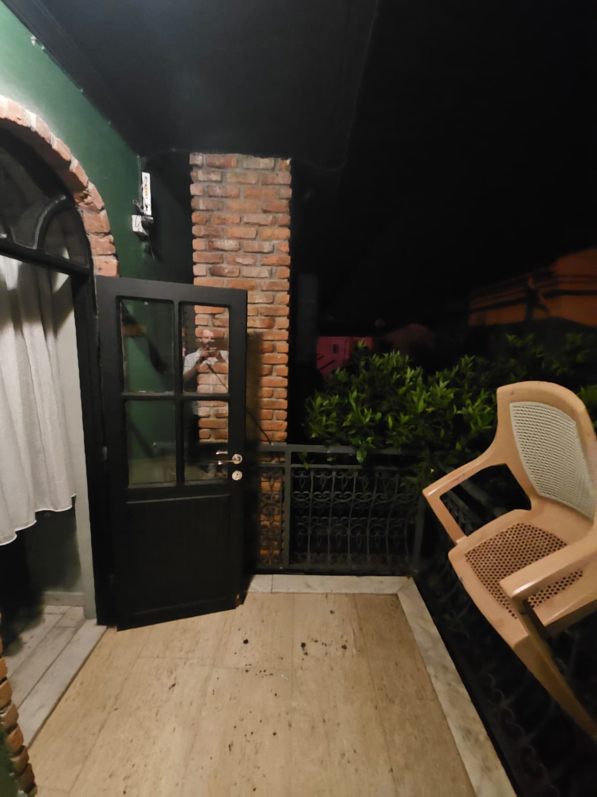 Room 8